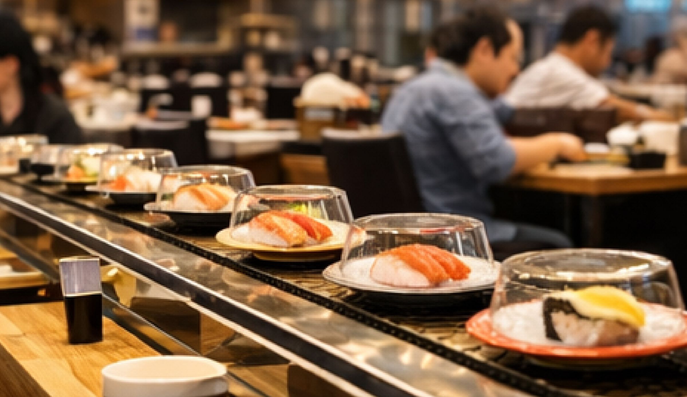 2026 U.S. Restaurant Labor Crisis & the Automation Fix_5.conveyor sushi system.